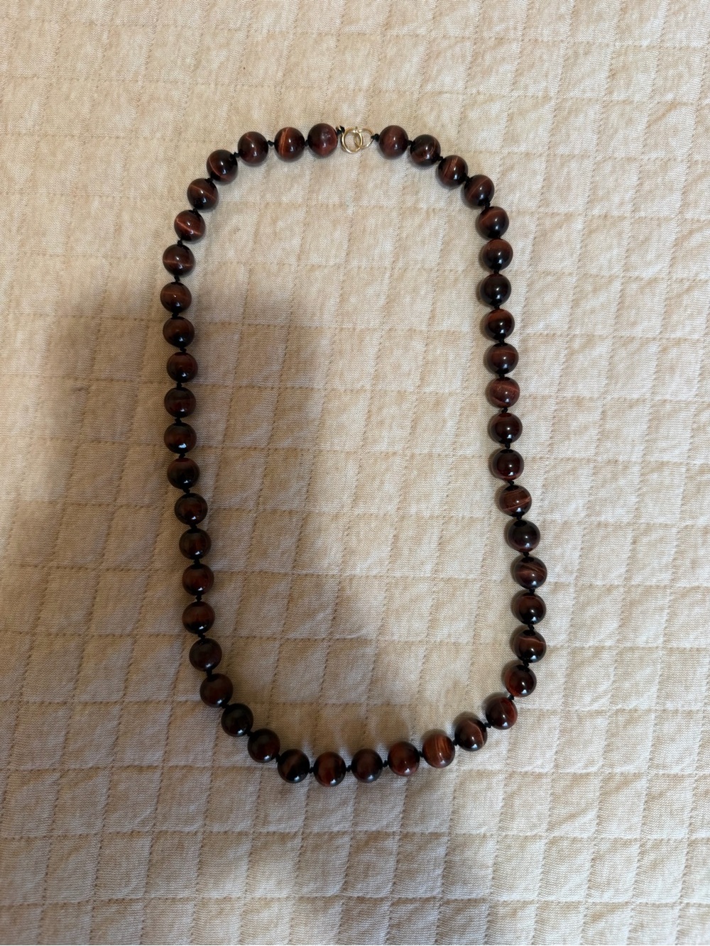 14k Vintage Brown and red tiger's eye beaded necklace featuring smooth,